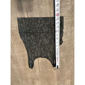 Women’s crop top Lululemon tank size 6